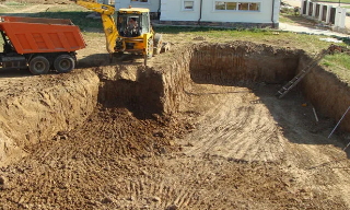 Рытье котлованов под фундамент в Богородицке – цена от 2641 руб. за м3 | 2Землекопа-Бгд