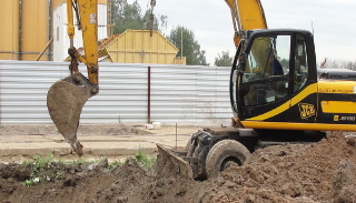 Выкопать яму экскаватором в Богородицке от 951 руб. - 2Землекопа-Бгд